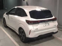 Nissan AURA лот № 8236 оценка 4  с аукциона в Японии 1