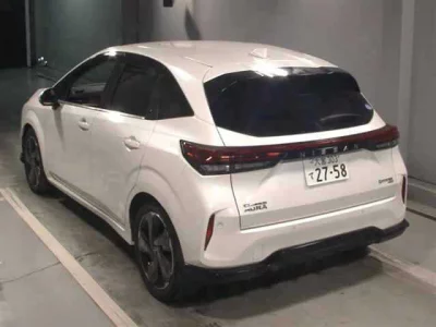 Nissan AURA  с аукциона в Японии