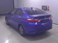 Honda GRACE лот № 10233 оценка 3  с аукциона в Японии 3