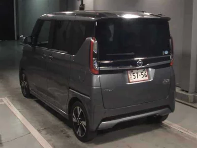 Nissan ROOX  с аукциона в Японии