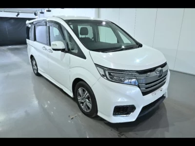 Honda STEP WAGON  с аукциона в Японии