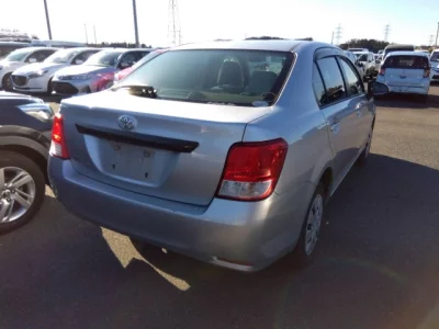 Toyota COROLLA AXIO  с аукциона в Японии