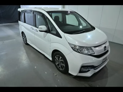 Honda STEP WAGON  с аукциона в Японии
