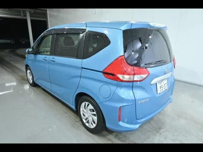 Honda FREED  с аукциона в Японии