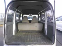 Nissan CLIPPER VAN лот № 8325 оценка 3.5  с аукциона в Японии 8