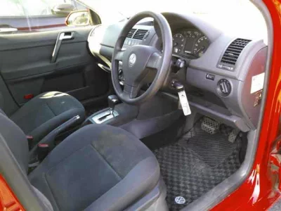 Volkswagen POLO  с аукциона в Японии