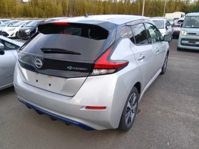 Nissan LEAF  с аукциона в Японии