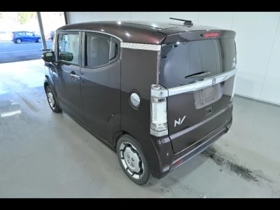 Honda N BOX SLASH