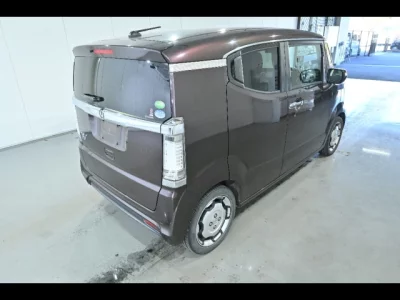Honda N BOX SLASH