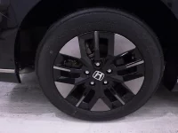 Honda STEP WAGON лот № 10351 оценка 4  с аукциона в Японии 8