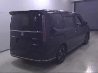 Honda STEP WAGON лот № 10351 оценка 4  с аукциона в Японии 2