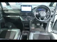 Honda STEP WAGON лот № 20185 оценка 4  с аукциона в Японии 4