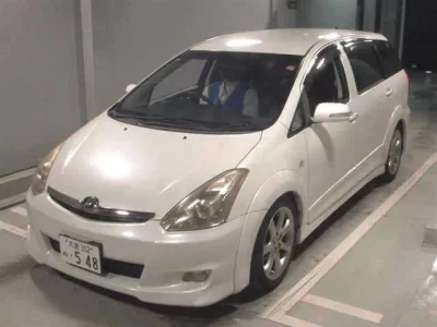Toyota WISH  с аукциона в Японии