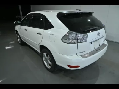 Toyota HARRIER  с аукциона в Японии