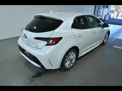 Toyota COROLLA SPORT  с аукциона в Японии