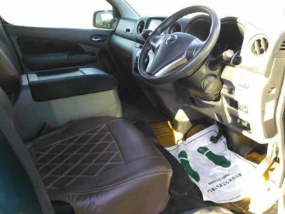 Nissan CARAVAN VAN
