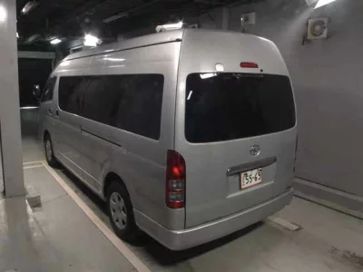 Toyota HIACE  с аукциона в Японии