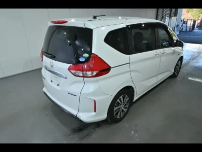 Honda FREED  с аукциона в Японии