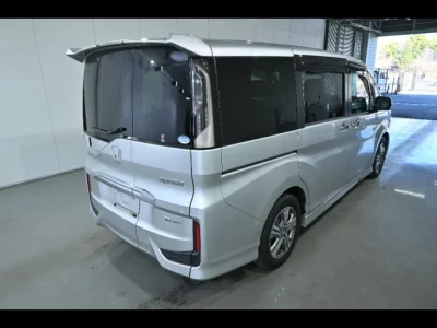 Honda STEP WAGON  с аукциона в Японии