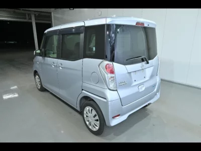 Nissan DAYZ ROOX  с аукциона в Японии