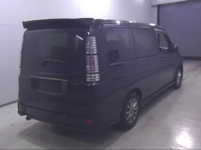 Honda STEP WAGON  с аукциона в Японии