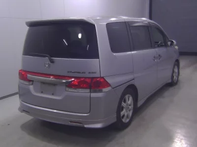 Honda STEP WAGON  с аукциона в Японии