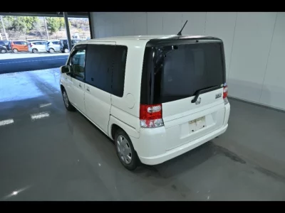 Honda MOBILIO  с аукциона в Японии