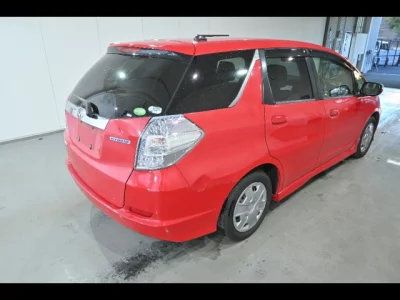 Honda FIT SHUTTLE  с аукциона в Японии