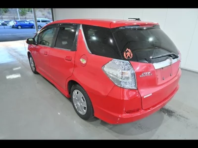 Honda FIT SHUTTLE  с аукциона в Японии