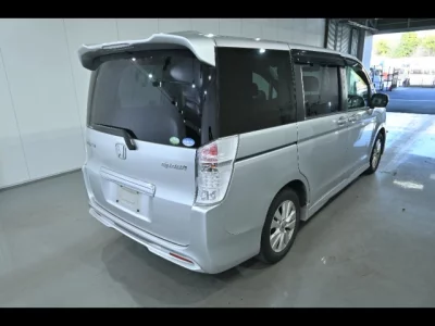 Honda STEP WAGON  с аукциона в Японии