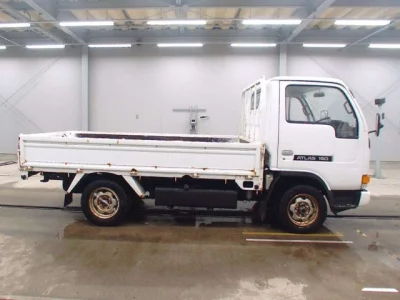 Nissan ATLAS  с аукциона в Японии