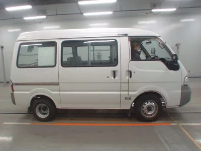 Mazda BONGO VAN  с аукциона в Японии