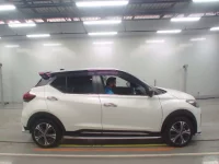 Nissan KICKS лот № 36005 оценка 5  с аукциона в Японии 2