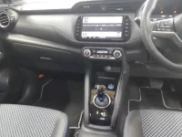 Nissan KICKS лот № 36005 оценка 5  с аукциона в Японии 8