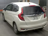 Honda FIT лот № 1005 оценка R  с аукциона в Японии 1