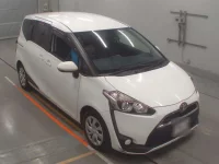 Toyota SIENTA лот № 33010 оценка 4  с аукциона в Японии 4