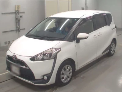 Toyota SIENTA  с аукциона в Японии