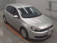 Volkswagen GOLF лот № 10013 оценка 4  с аукциона в Японии 4