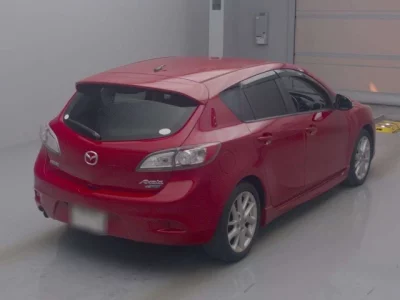 Mazda AXELA  с аукциона в Японии