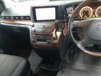 Nissan ELGRAND лот № 10022 оценка 4  с аукциона в Японии 8