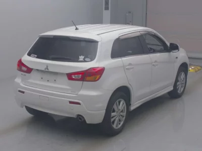 Mitsubishi RVR