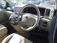 Nissan ELGRAND лот № 70021 оценка 3.5  с аукциона в Японии 6