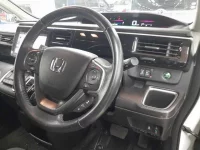 Honda STEP WAGON лот № 33016 оценка 4  с аукциона в Японии 6