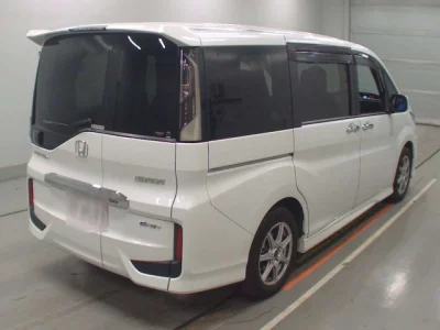 Honda STEP WAGON  с аукциона в Японии