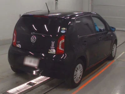 Volkswagen UP  с аукциона в Японии