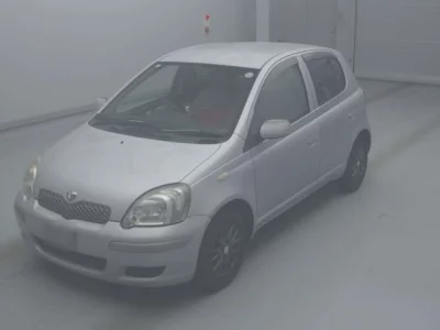 Toyota VITZ  с аукциона в Японии