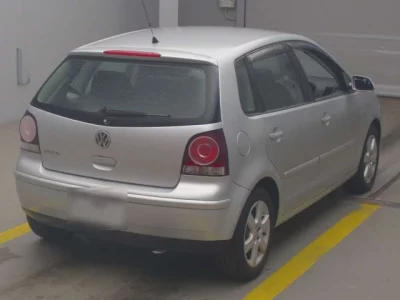 Volkswagen POLO  с аукциона в Японии