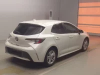 Toyota COROLLA SPORT лот № 72015 оценка 4  с аукциона в Японии 1