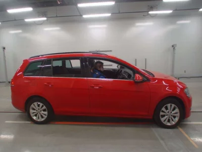 Volkswagen GOLF VARIANT