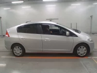 Honda INSIGHT лот № 10067 оценка 4  с аукциона в Японии 2